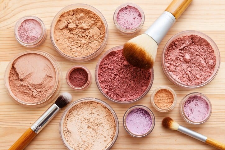 Tuyệt chiêu makeup “hô biến” mặt tròn trở nên thon gọn